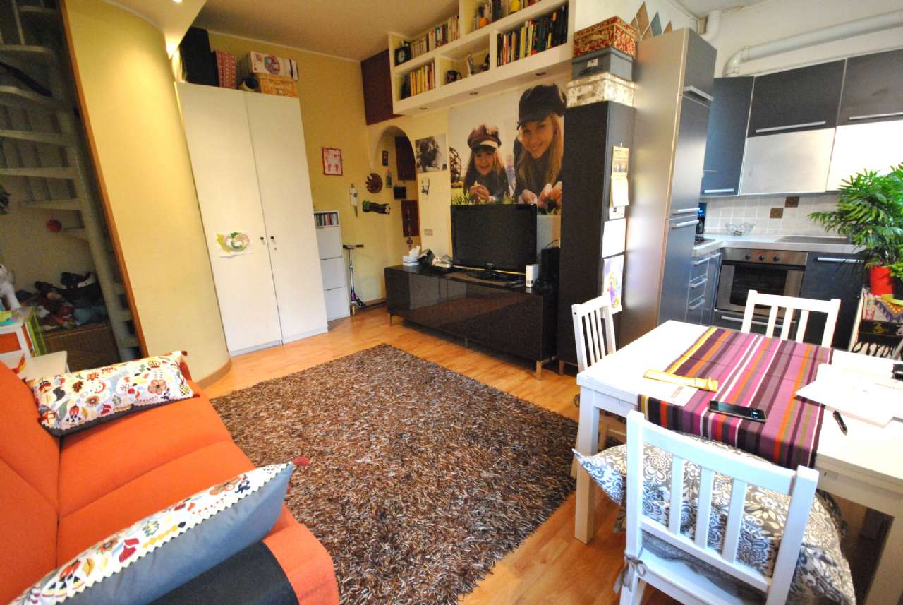 Appartamento MILANO vendita   LOMELLINA SUBITO CASA S.R.L.