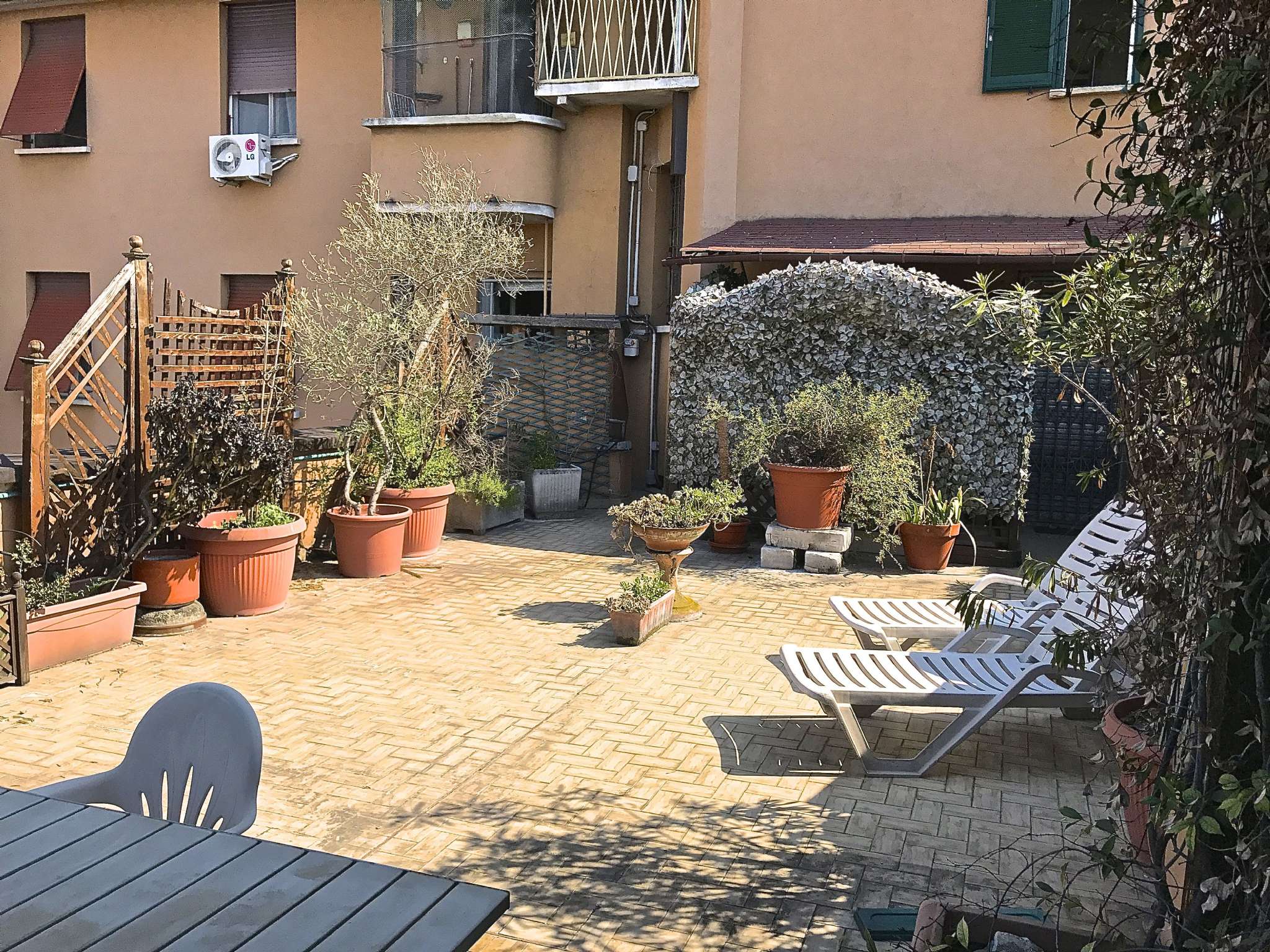  milano vendita quart: repubblica galimberti re s.r.l.