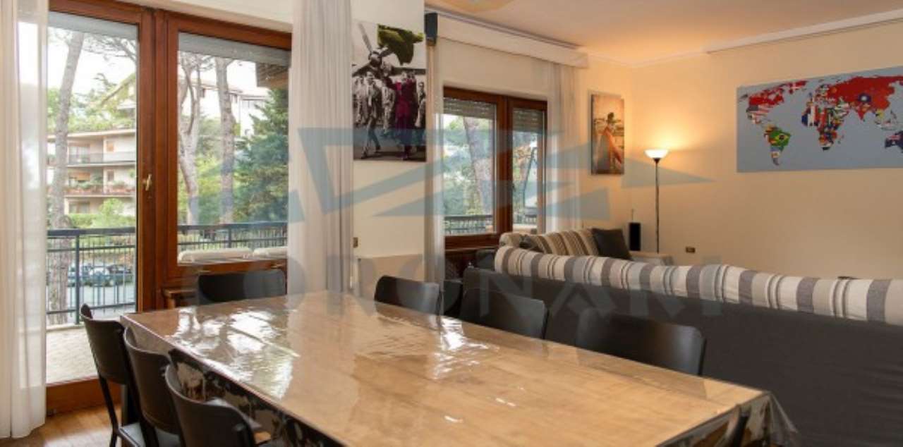 Appartamento ROMA vendita  BALDUINA Massimi STUDIO IMMOBILIARE CORONARI SRL