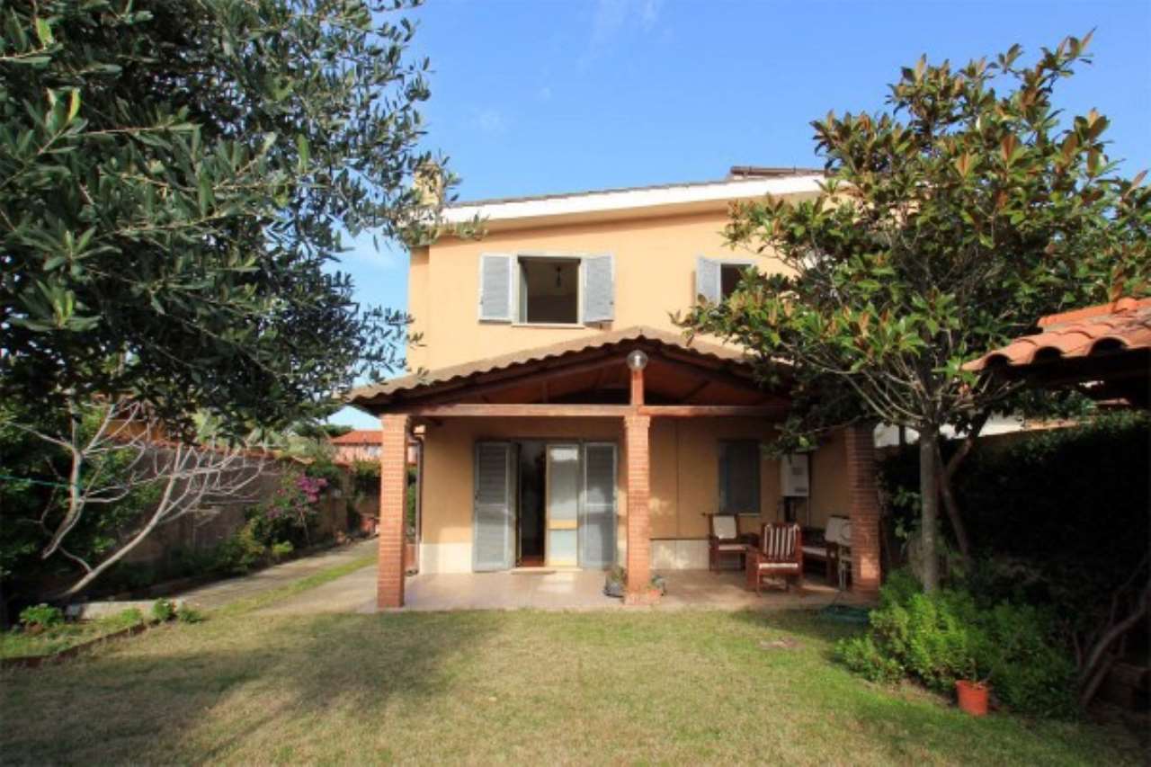 Appartamento FIUMICINO vendita   delle Patelle STUDIO IMMOBILIARE CORONARI SRL