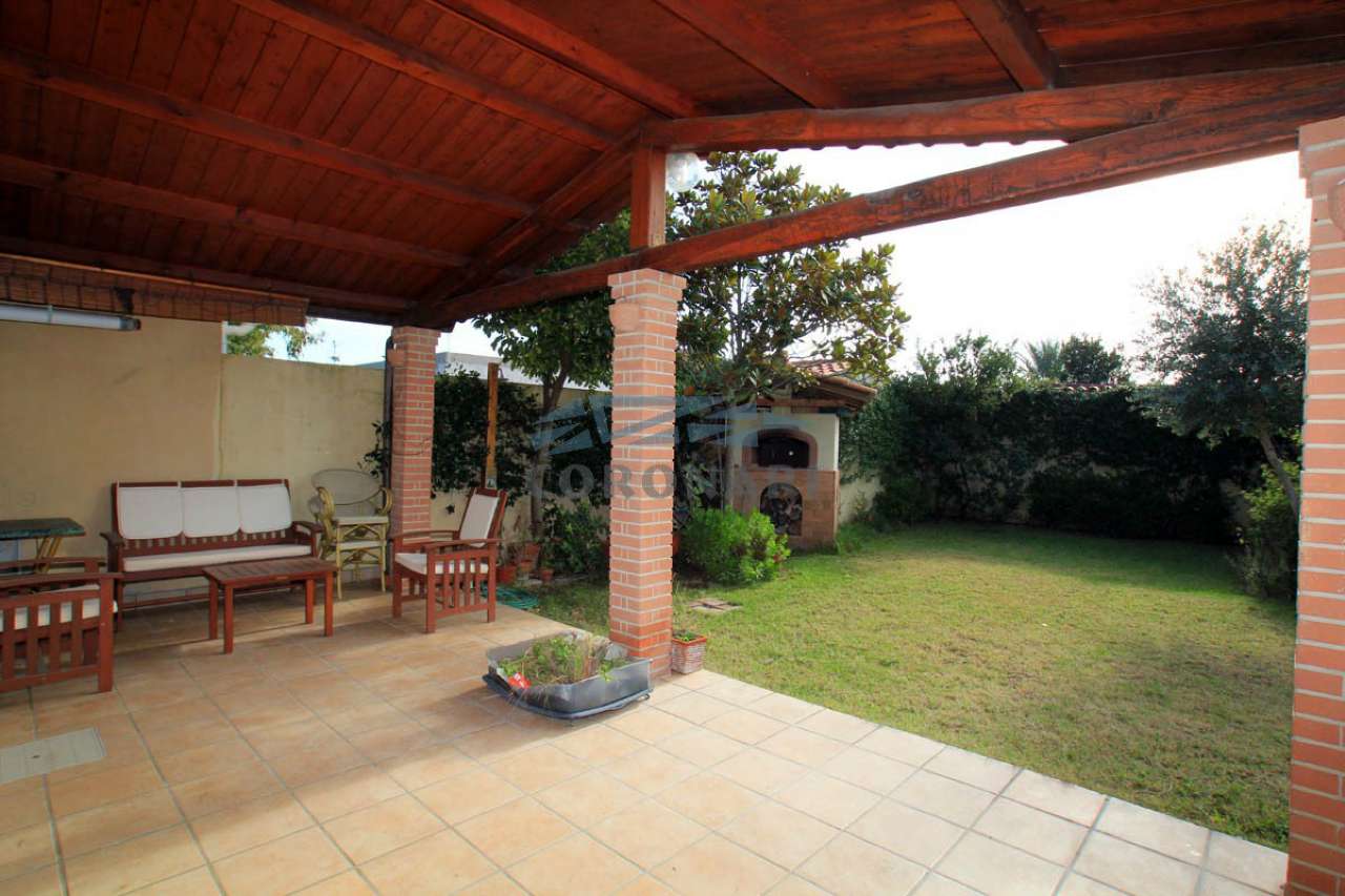 Villa Bifamiliare FIUMICINO vendita   delle Patelle STUDIO IMMOBILIARE CORONARI SRL