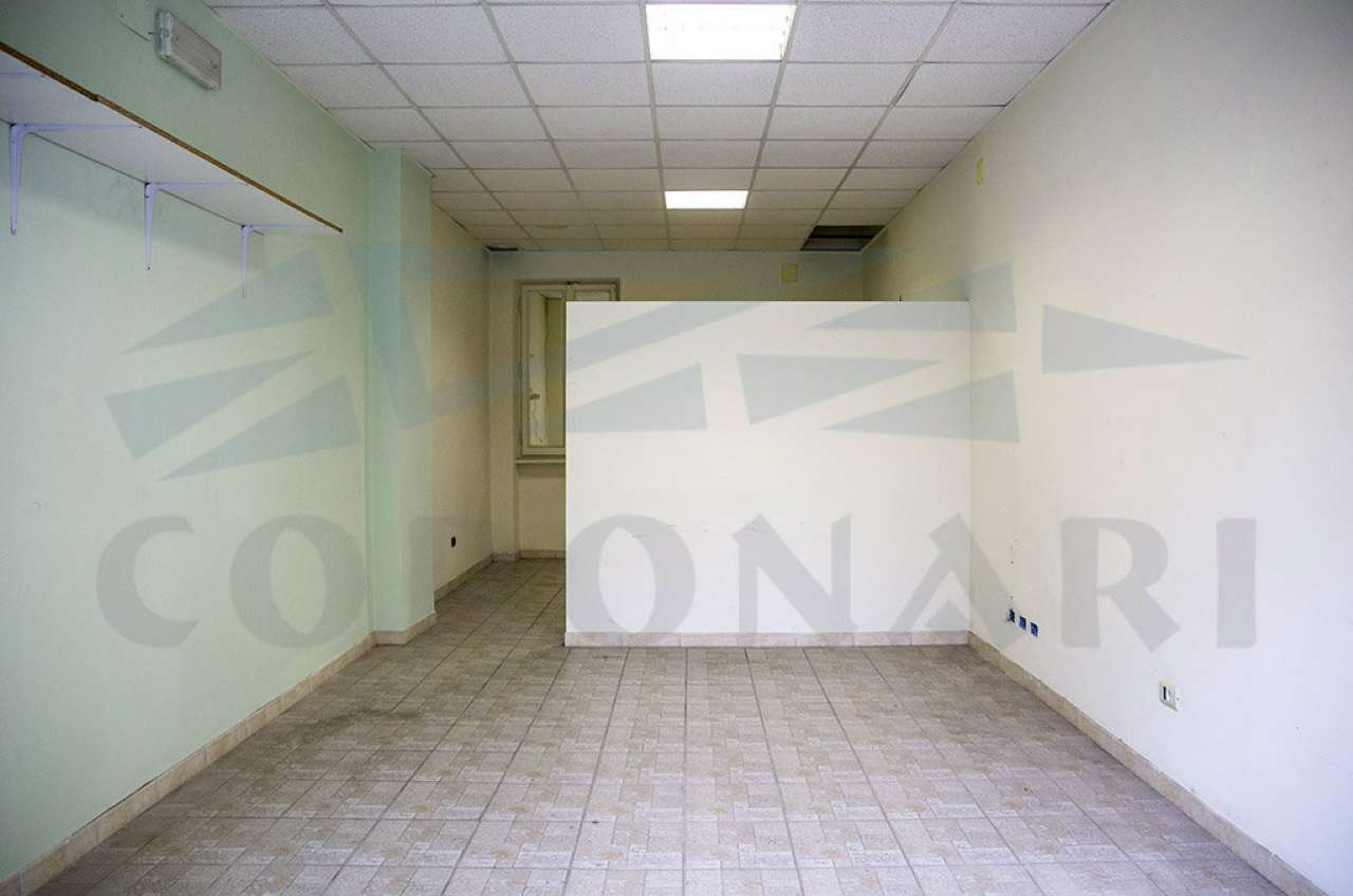 Negozio - Loc.Com. ROMA vendita  BALDUINA della Balduina STUDIO IMMOBILIARE CORONARI SRL