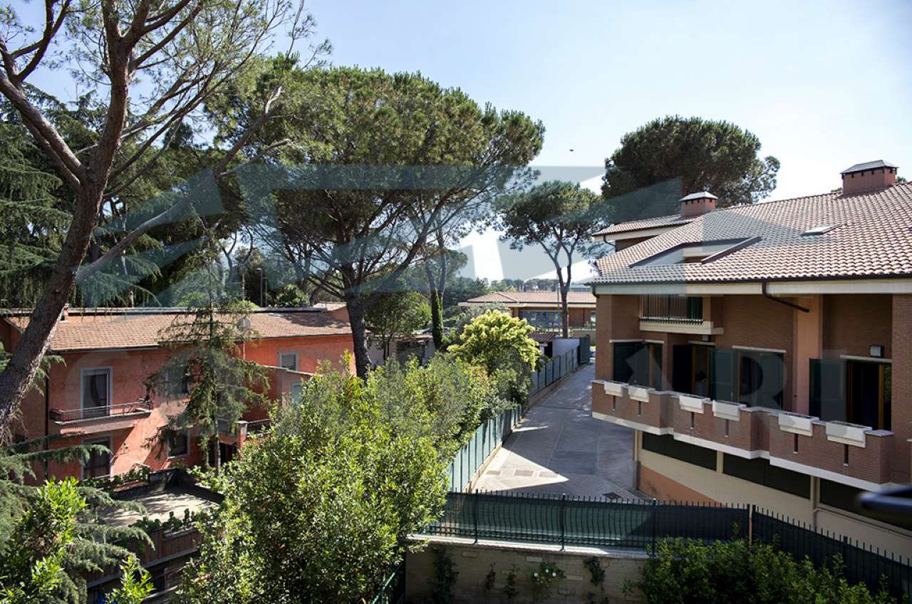 Appartamento ROMA vendita  FLEMING Quarto Peperino STUDIO IMMOBILIARE CORONARI SRL