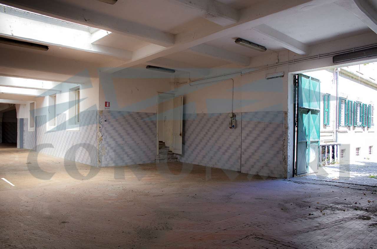 Negozio - Loc.Com. ROMA vendita  TRASTEVERE  glorioso STUDIO IMMOBILIARE CORONARI SRL