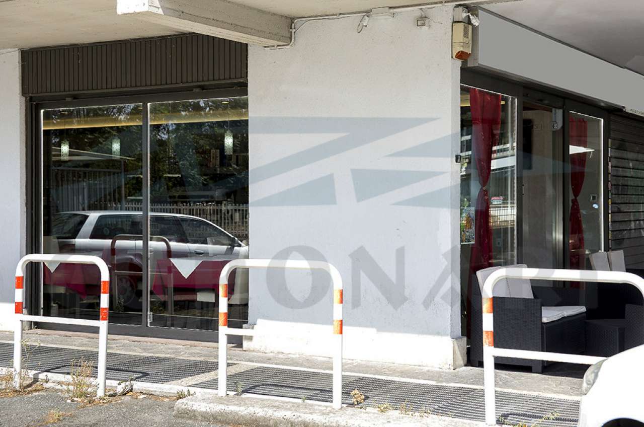 Negozio - Loc.Com. ROMA vendita  Cassia flaminia Cassia STUDIO IMMOBILIARE CORONARI SRL