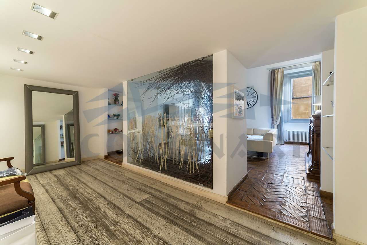 Appartamento ROMA vendita  Centro storico delle Vacche STUDIO IMMOBILIARE CORONARI SRL