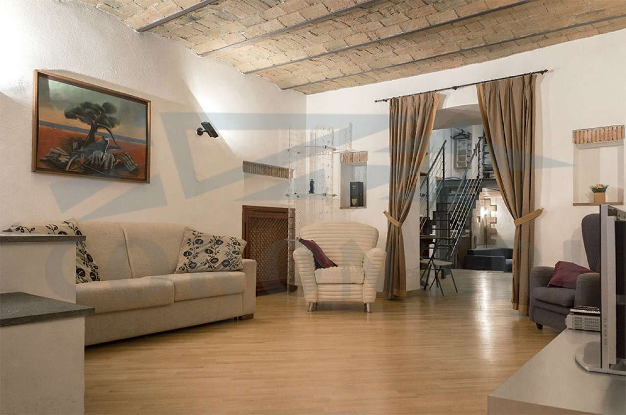  roma vendita quart: trastevere  studio-immobiliare-coronari-srl