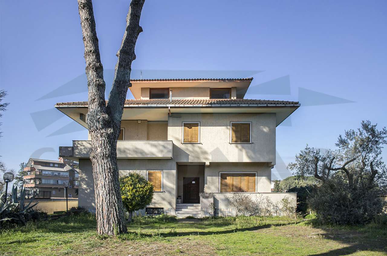 Villa ROMA vendita  LA GIUSTINIANA(ZONA DELLA XX MUN.) Cassia STUDIO IMMOBILIARE CORONARI SRL