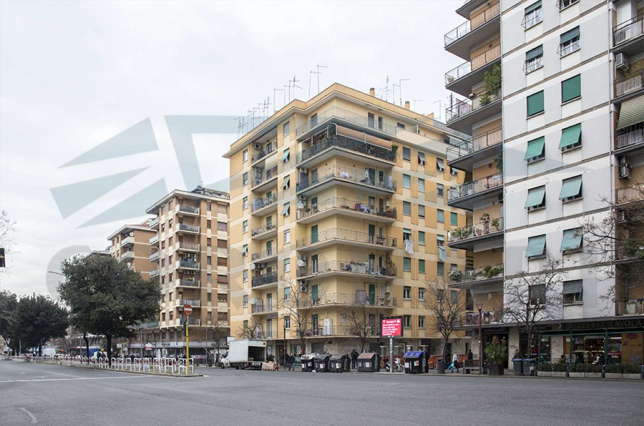 Appartamento ROMA vendita  MARCONI della Radio STUDIO IMMOBILIARE CORONARI SRL