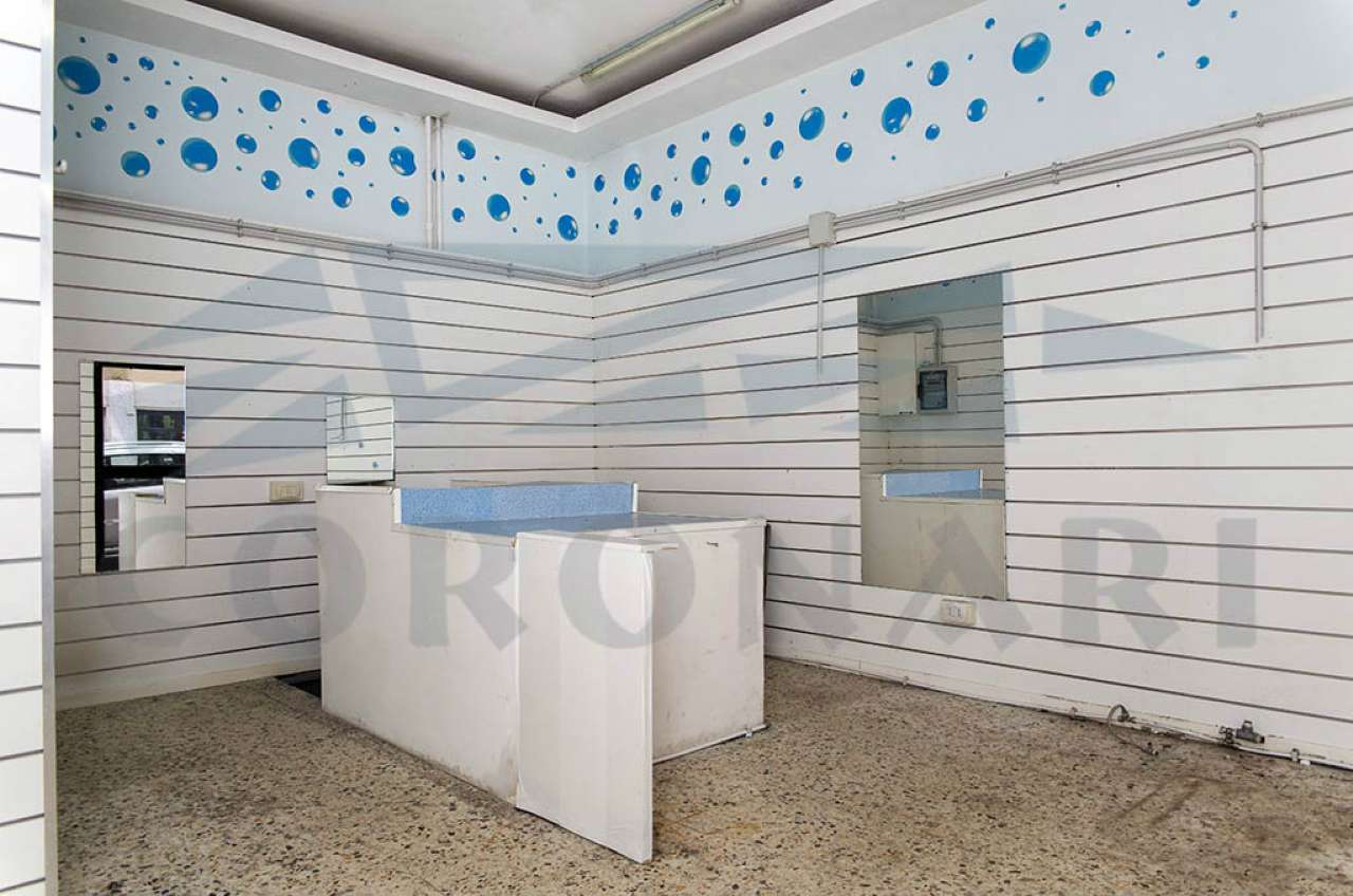Negozio - Loc.Com. ROMA affitto  PRENESTINO - CENTOCELLE  Capitan Ottobono STUDIO IMMOBILIARE CORONARI SRL