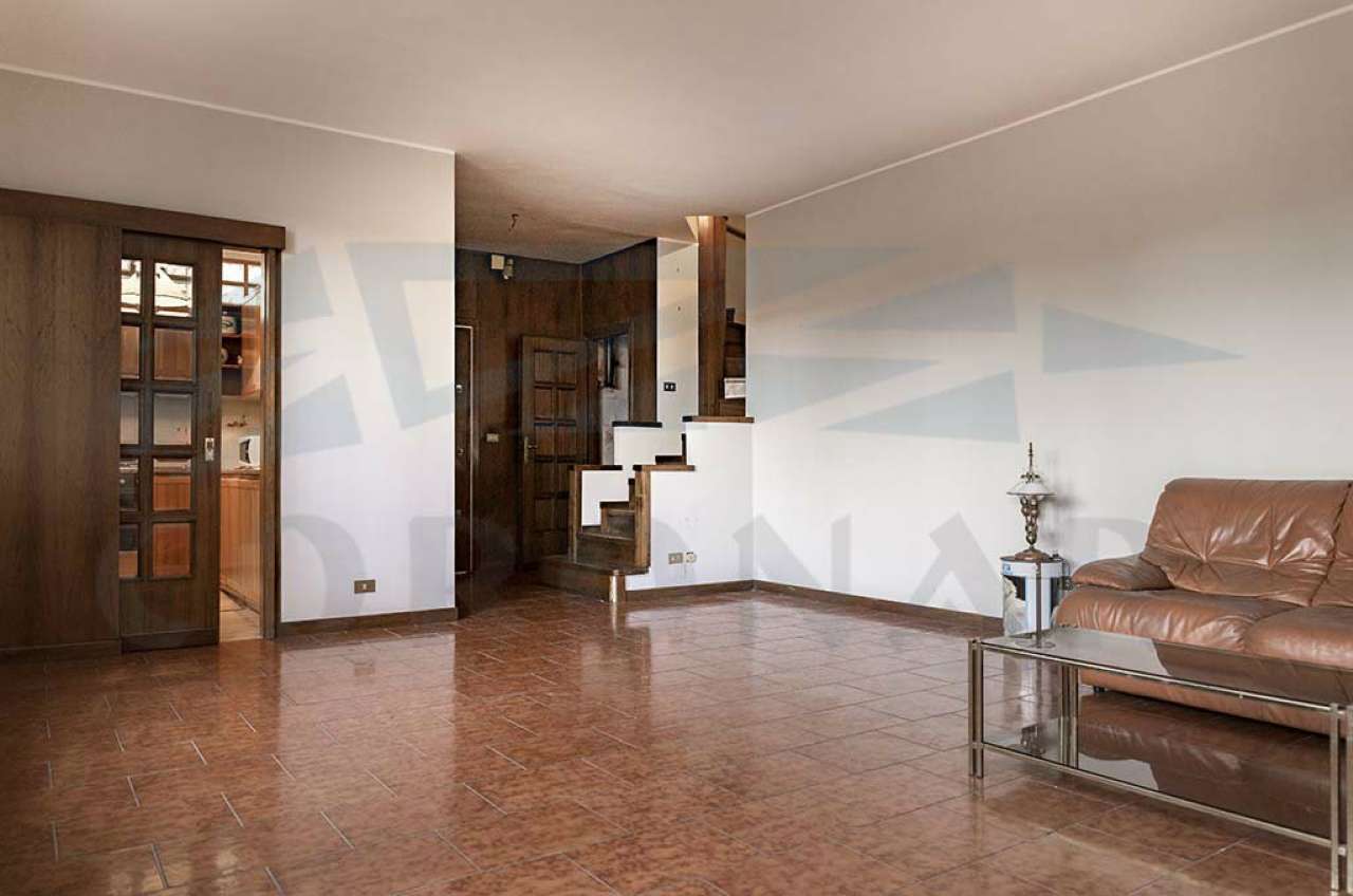 Appartamento ROMA vendita  ARDEATINO  Anton Cechov STUDIO IMMOBILIARE CORONARI SRL