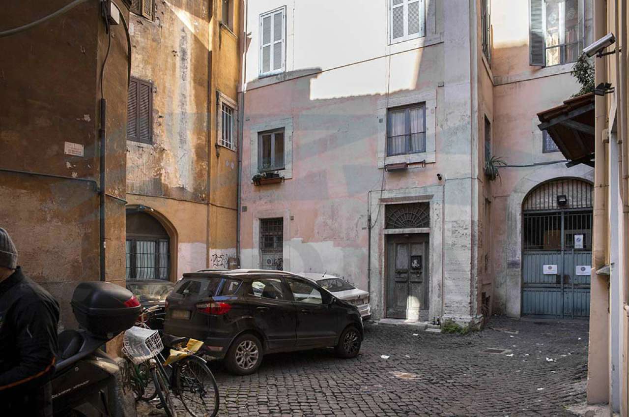 Loft ROMA vendita  Centro storico della Madonnella STUDIO IMMOBILIARE CORONARI SRL