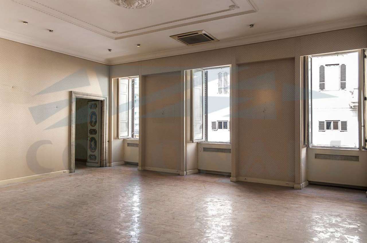 Ufficio - Loc.Com. ROMA affitto  Centro storico della fontanella di borghese STUDIO IMMOBILIARE CORONARI SRL