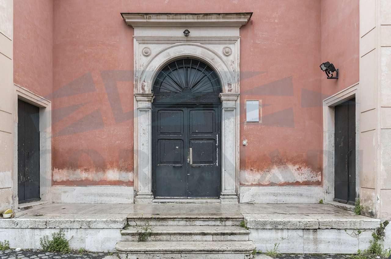 Ufficio - Loc.Com. ROMA vendita  Appia antica Appia Antica STUDIO IMMOBILIARE CORONARI SRL