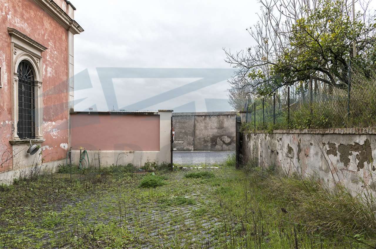 Ufficio - Loc.Com. ROMA vendita  Appia antica Appia Antica STUDIO IMMOBILIARE CORONARI SRL