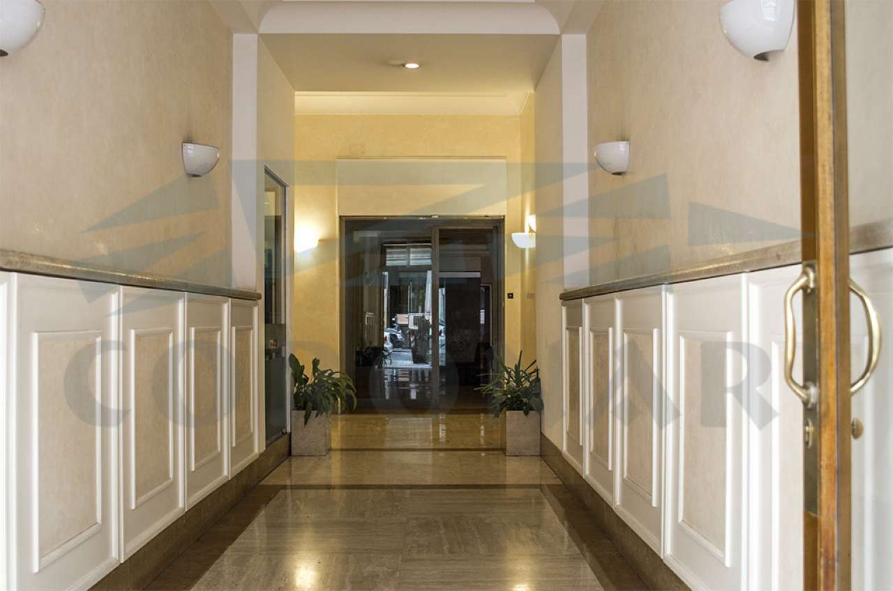 Negozio - Loc.Com. ROMA vendita  PRATI Cola di Rienzo STUDIO IMMOBILIARE CORONARI SRL