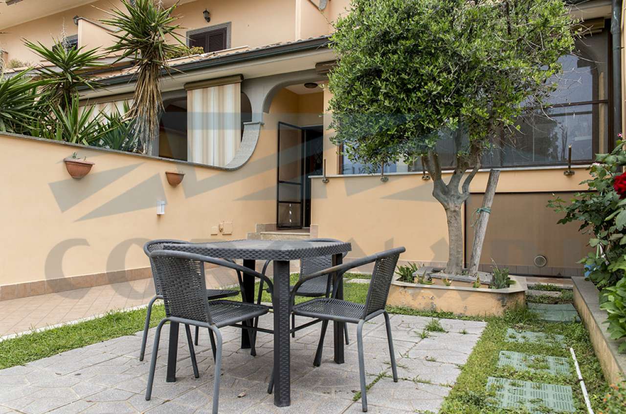 Villa Affiancata - Schiera FIUMICINO vendita   Portunno STUDIO IMMOBILIARE CORONARI SRL