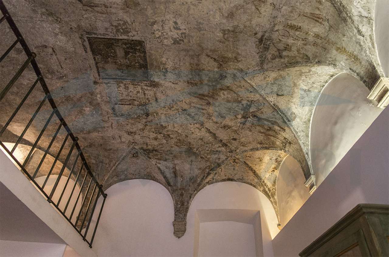 Negozio - Loc.Com. ROMA vendita  Centro storico del Fico STUDIO IMMOBILIARE CORONARI SRL