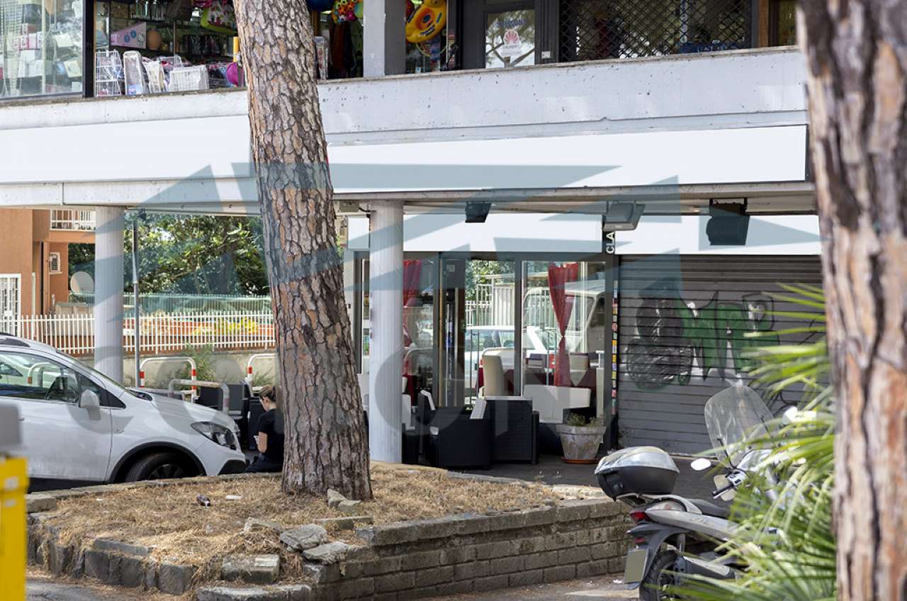 Negozio - Loc.Com. ROMA affitto  Cassia flaminia Cassia STUDIO IMMOBILIARE CORONARI SRL