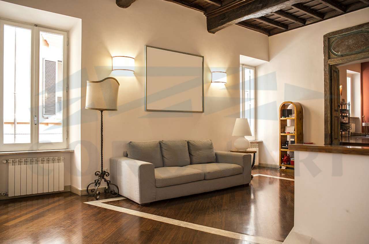 Appartamento ROMA affitto  Centro storico dei Crociferi STUDIO IMMOBILIARE CORONARI SRL