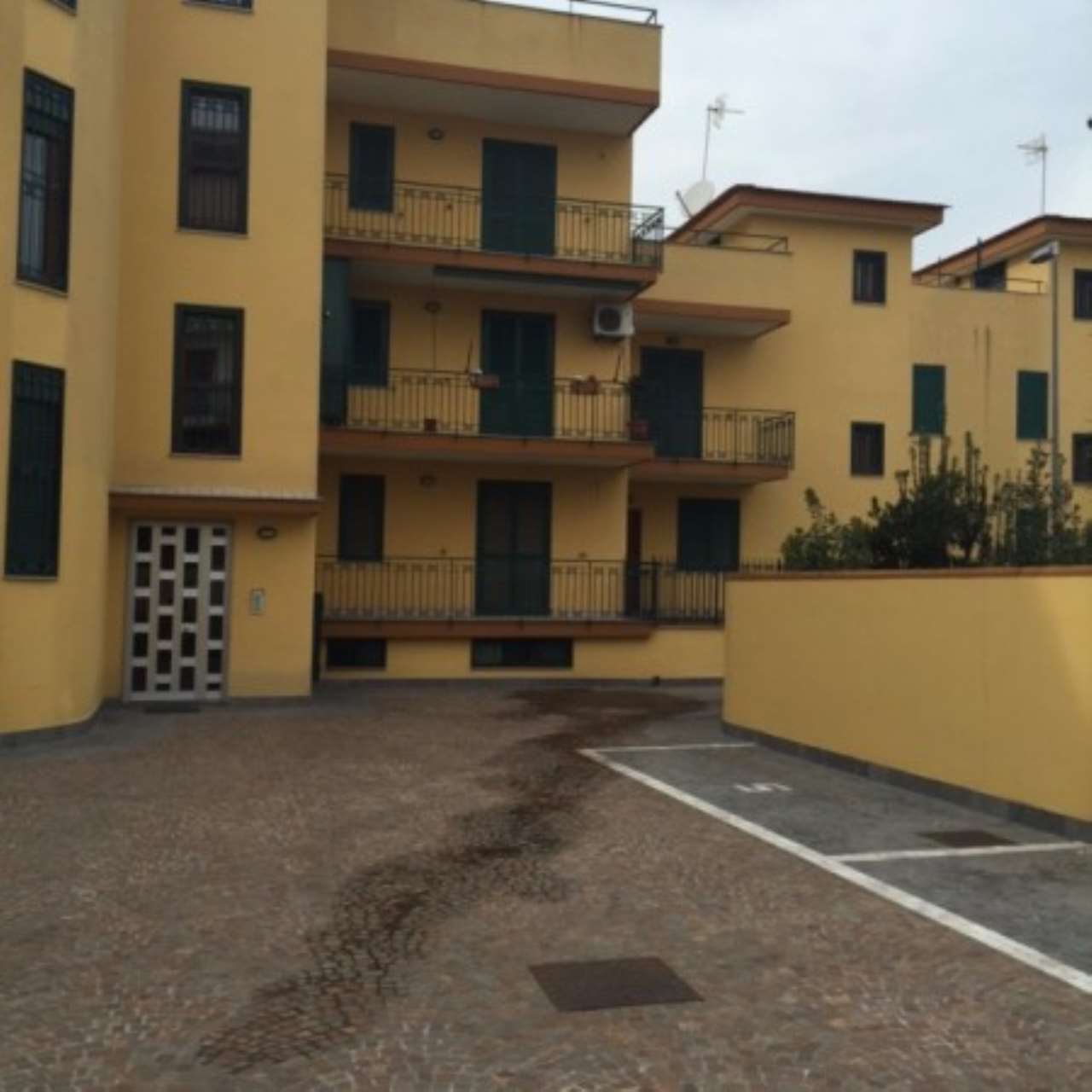 Appartamento POGGIOMARINO vendita   Don Lorenzo Milani Giugliano Immobiliare di Giugliano Nicola&C.