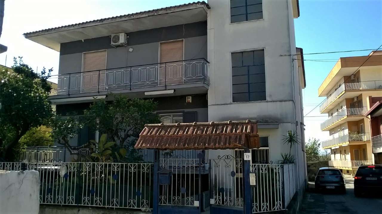  striano vendita quart:  giugliano immobiliare di giugliano nicola&c.