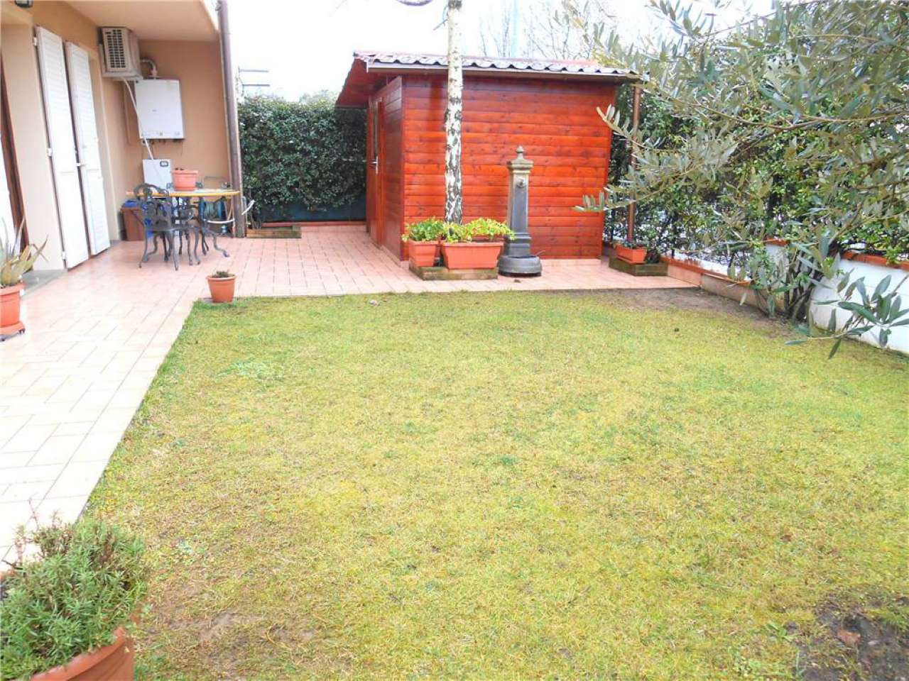 Villa Affiancata - Schiera ALTOPASCIO vendita    Casa & Ville Immobiliare