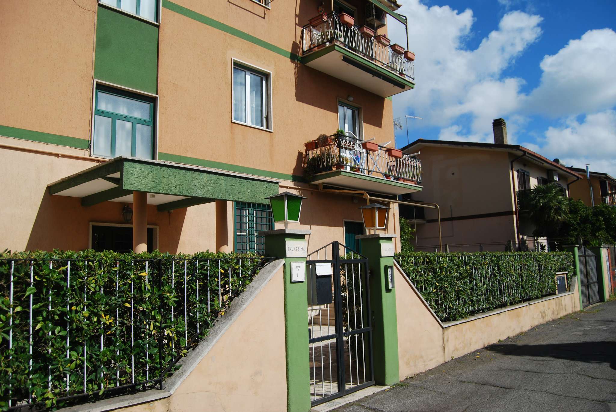  roma vendita quart: lido di ostia levante valva realty italia