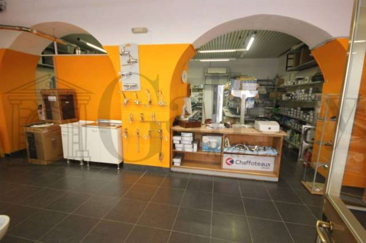Negozio - Loc.Com. TRIESTE vendita  CENTRO san maurizio GALLERY SRL