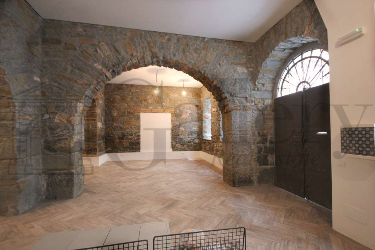 Negozio - Loc.Com. TRIESTE affitto  CENTRO cadorna GALLERY SRL