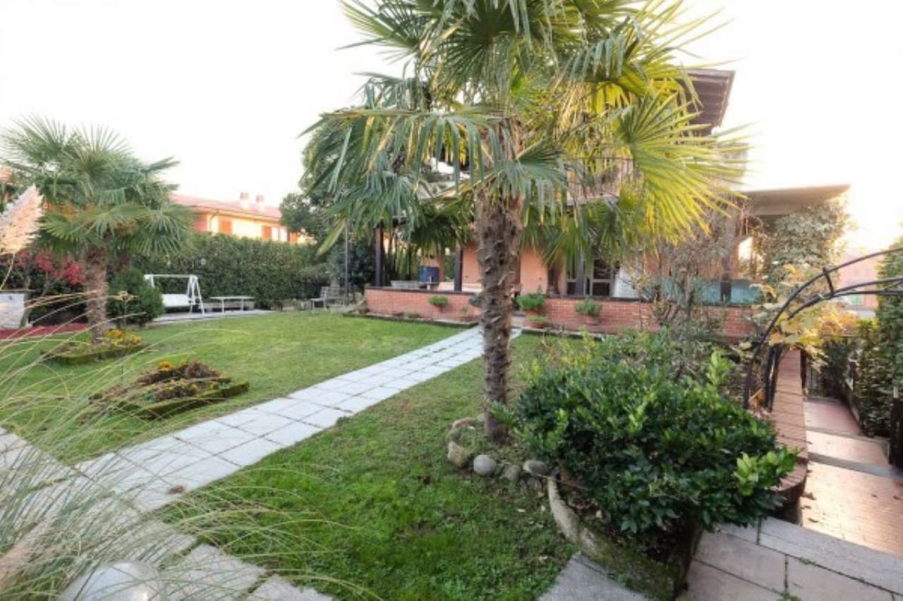 Villa Affiancata - Schiera BOLTIERE vendita   dei Tigli RE/MAX Expo
