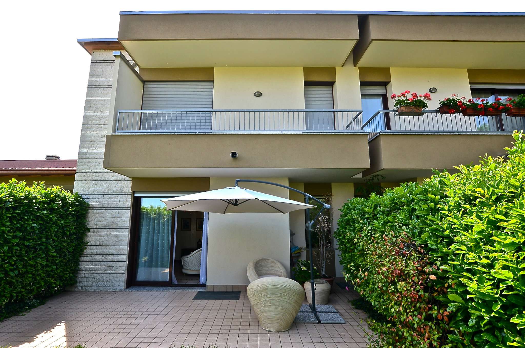 Villa Affiancata - Schiera CURNO vendita   Lungobrembo RE/MAX Expo