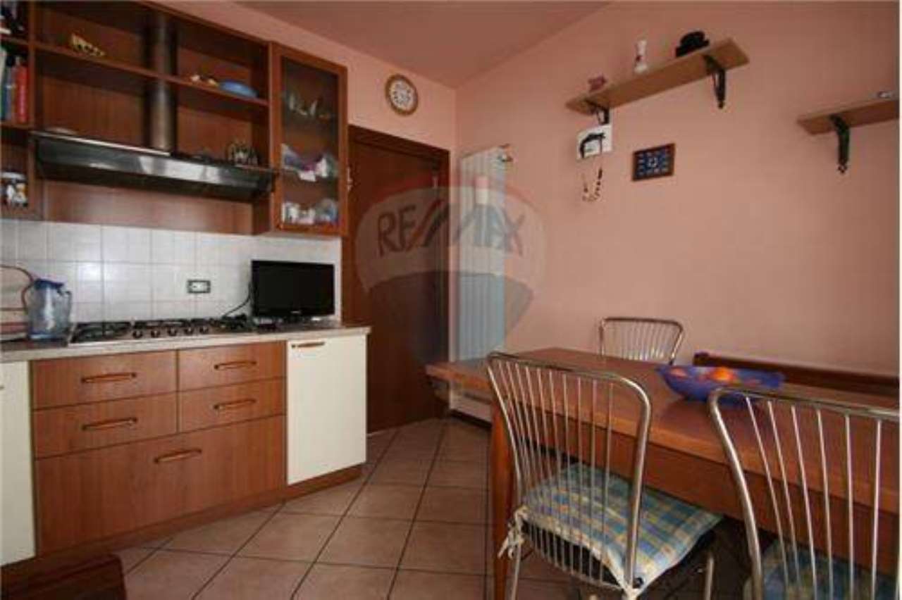 Appartamento BONATE SOTTO vendita   PARINI, 12 RE/MAX Expo