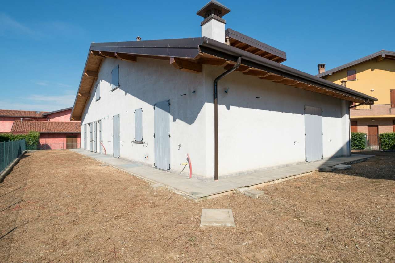 Villa Bifamiliare TERNO D