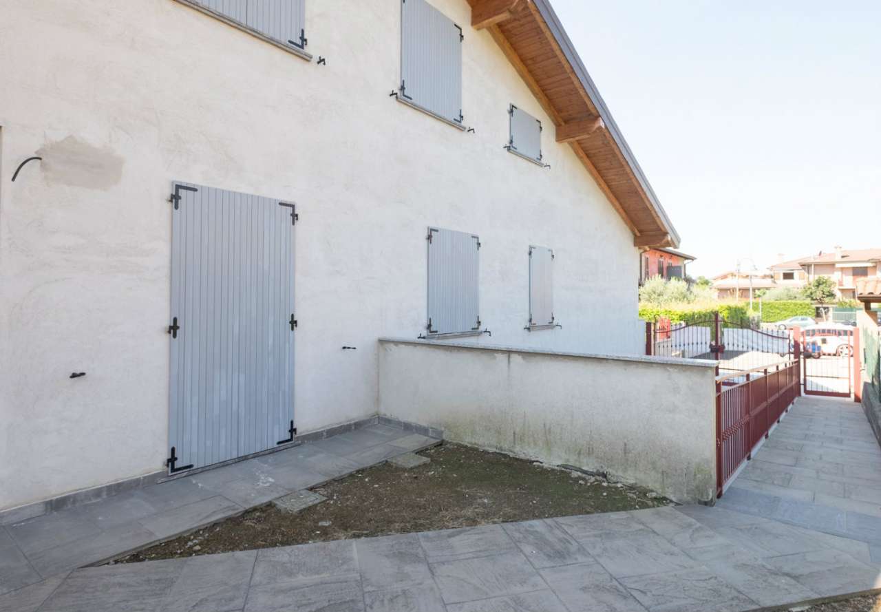 Villa Bifamiliare TERNO D