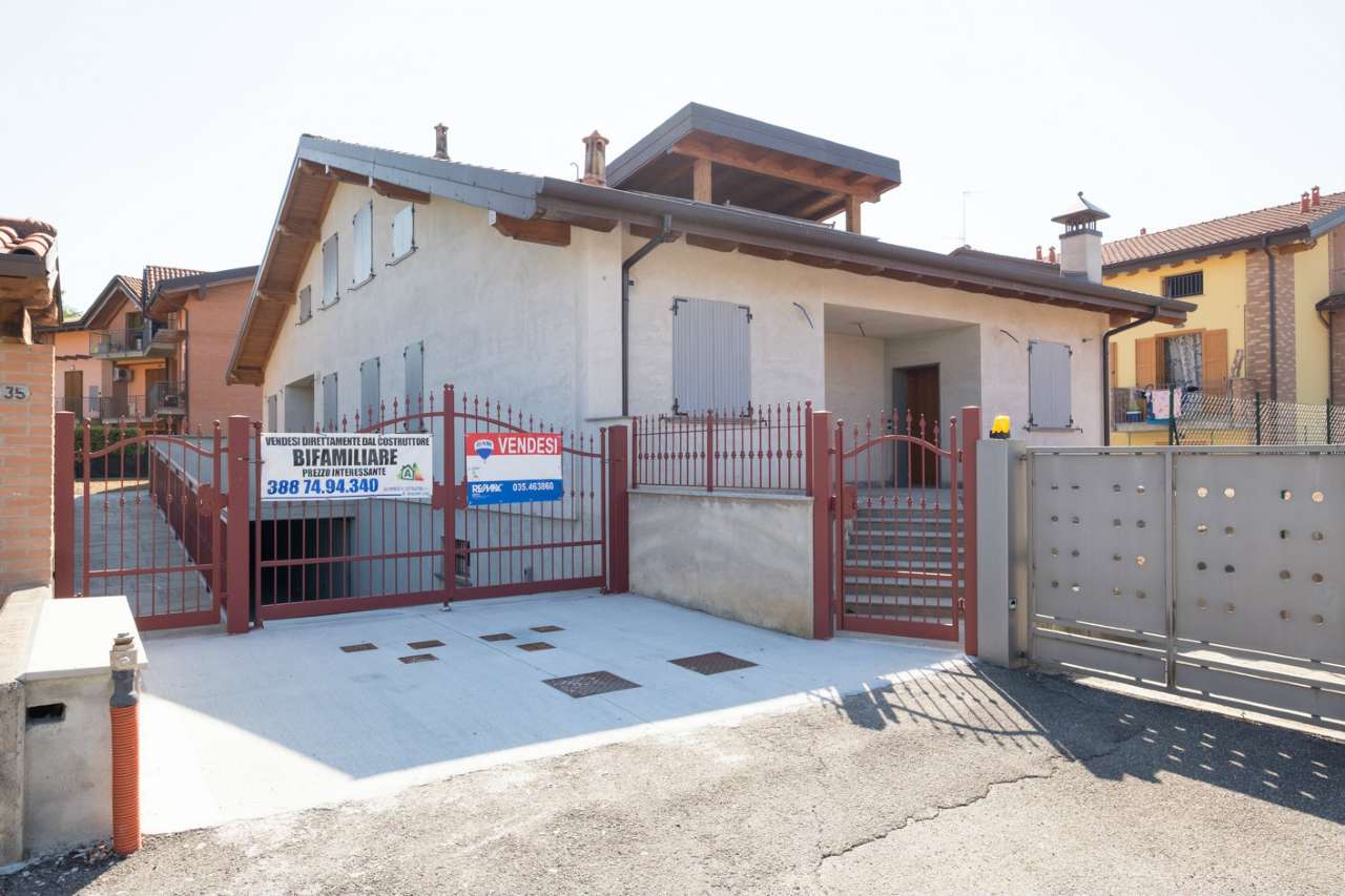 Villa Bifamiliare TERNO D