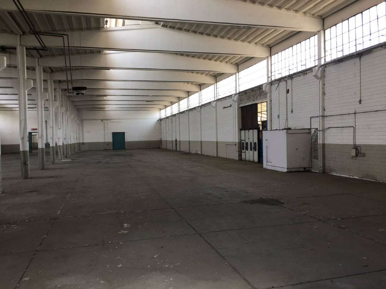 Capannoni (Tutti) MILANO affitto  AFFORI  RE/MAX Expo