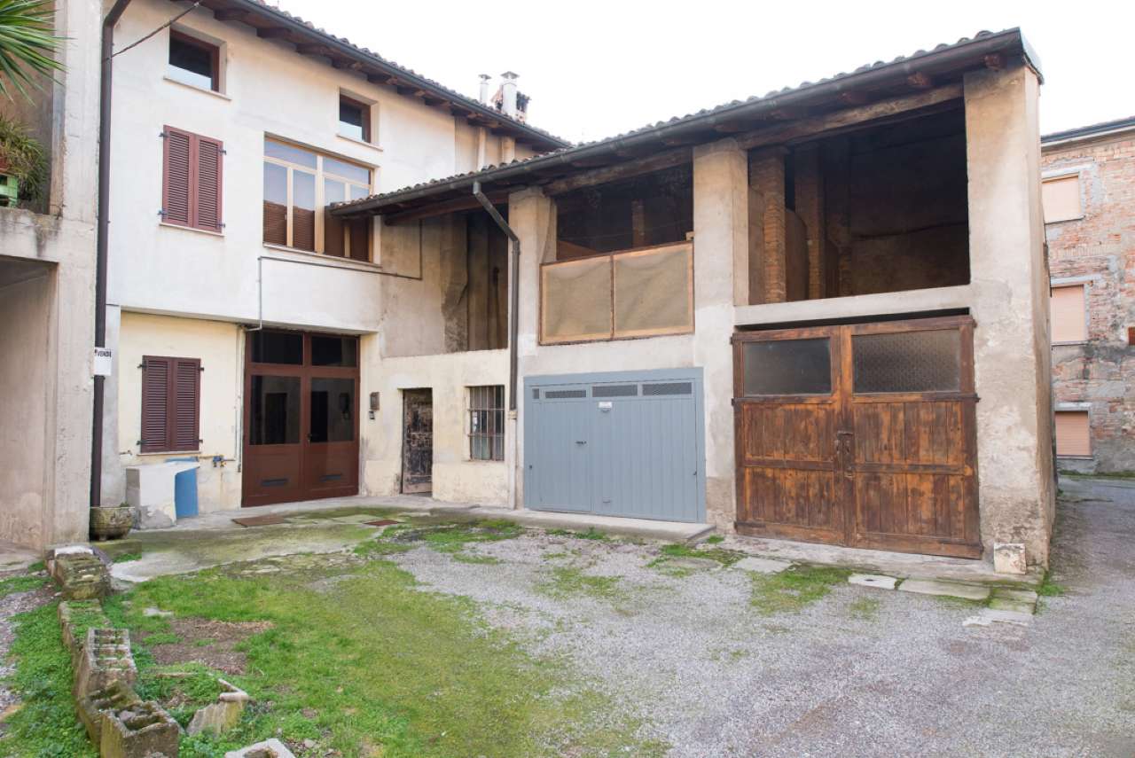  treviglio vendita quart:  re/max expo
