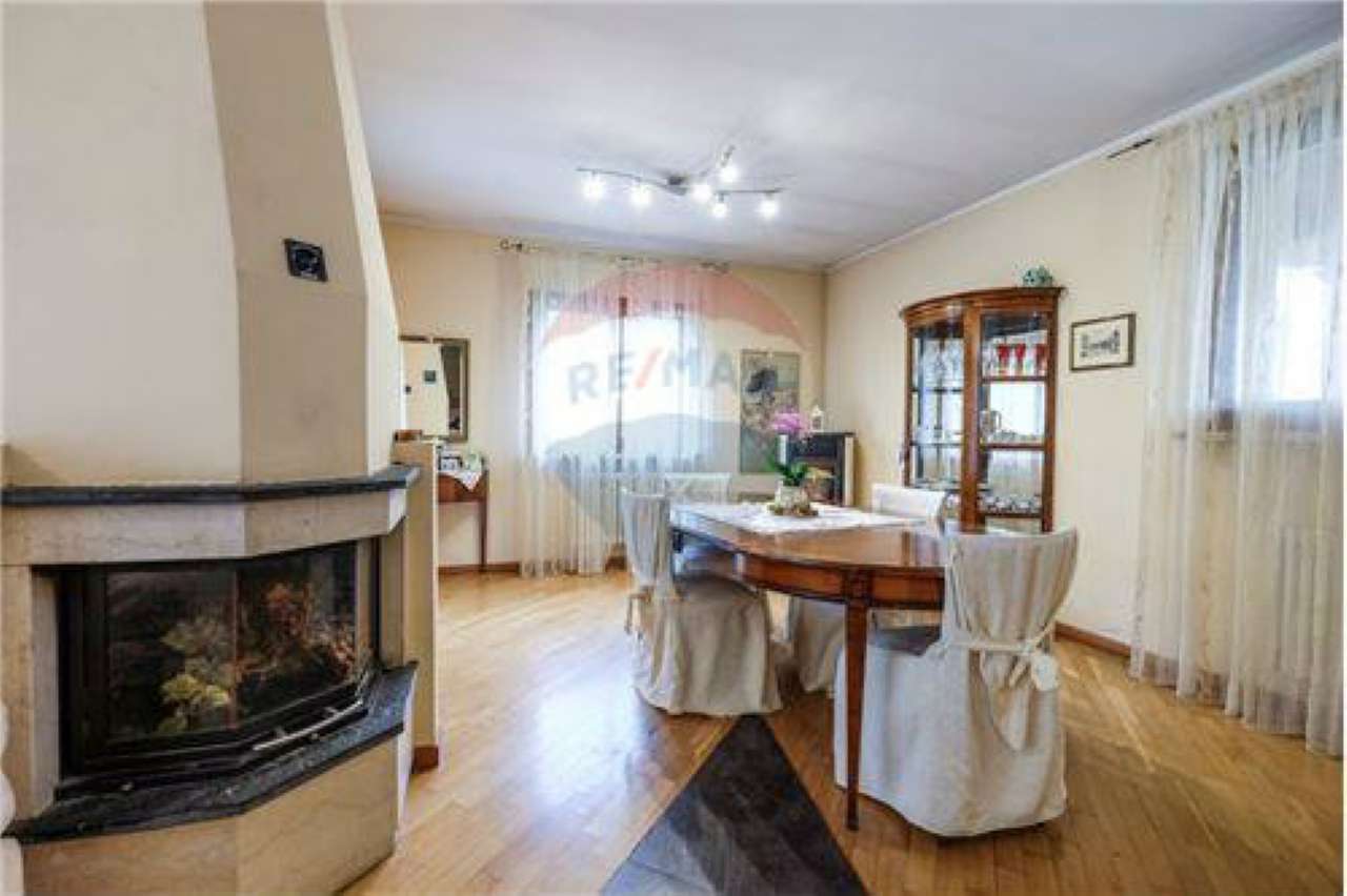 Villa Bifamiliare SORISOLE vendita   Don Santo Carminati RE/MAX Expo