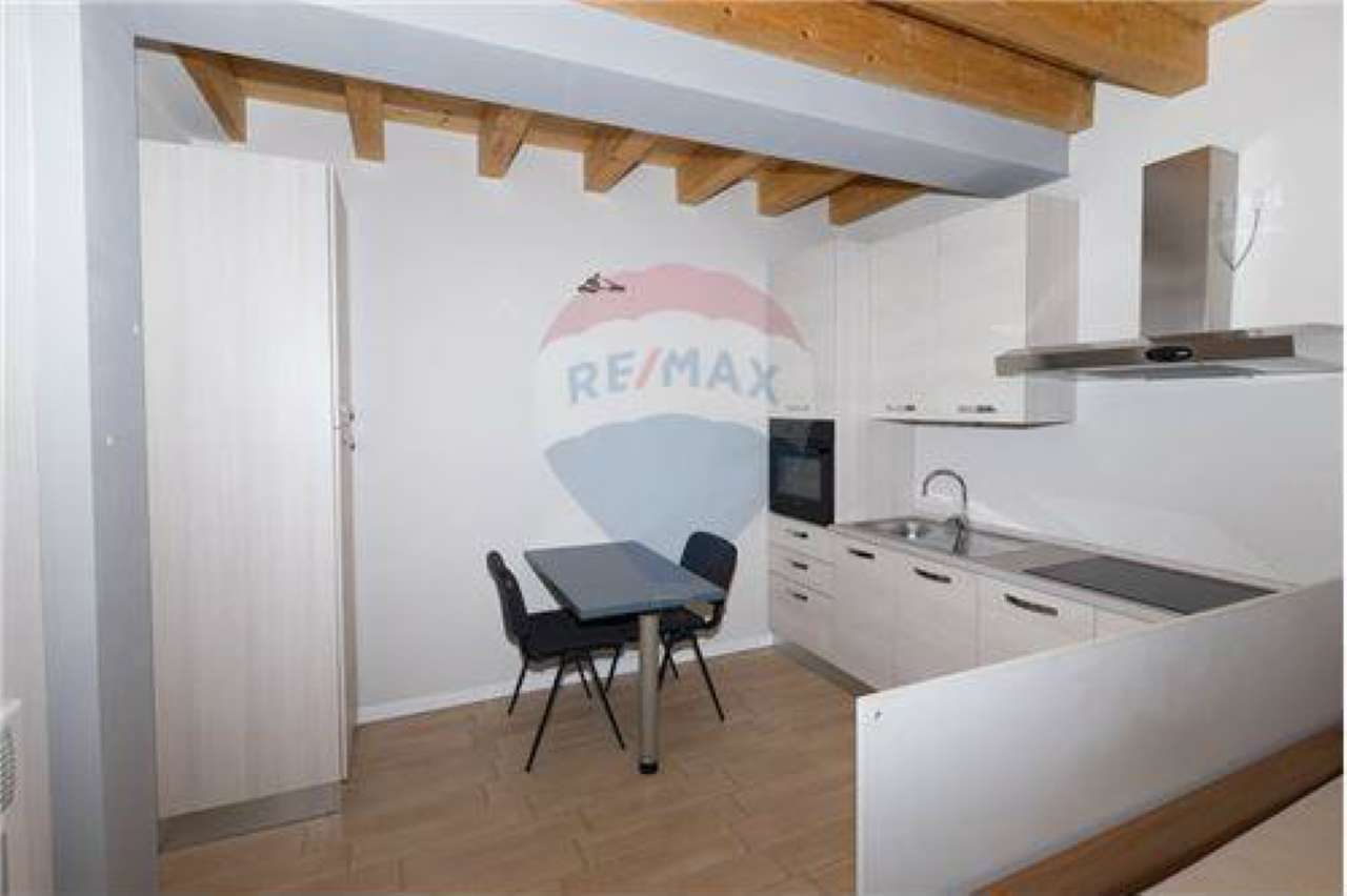 Appartamento BONATE SOTTO vendita   Trieste RE/MAX Expo