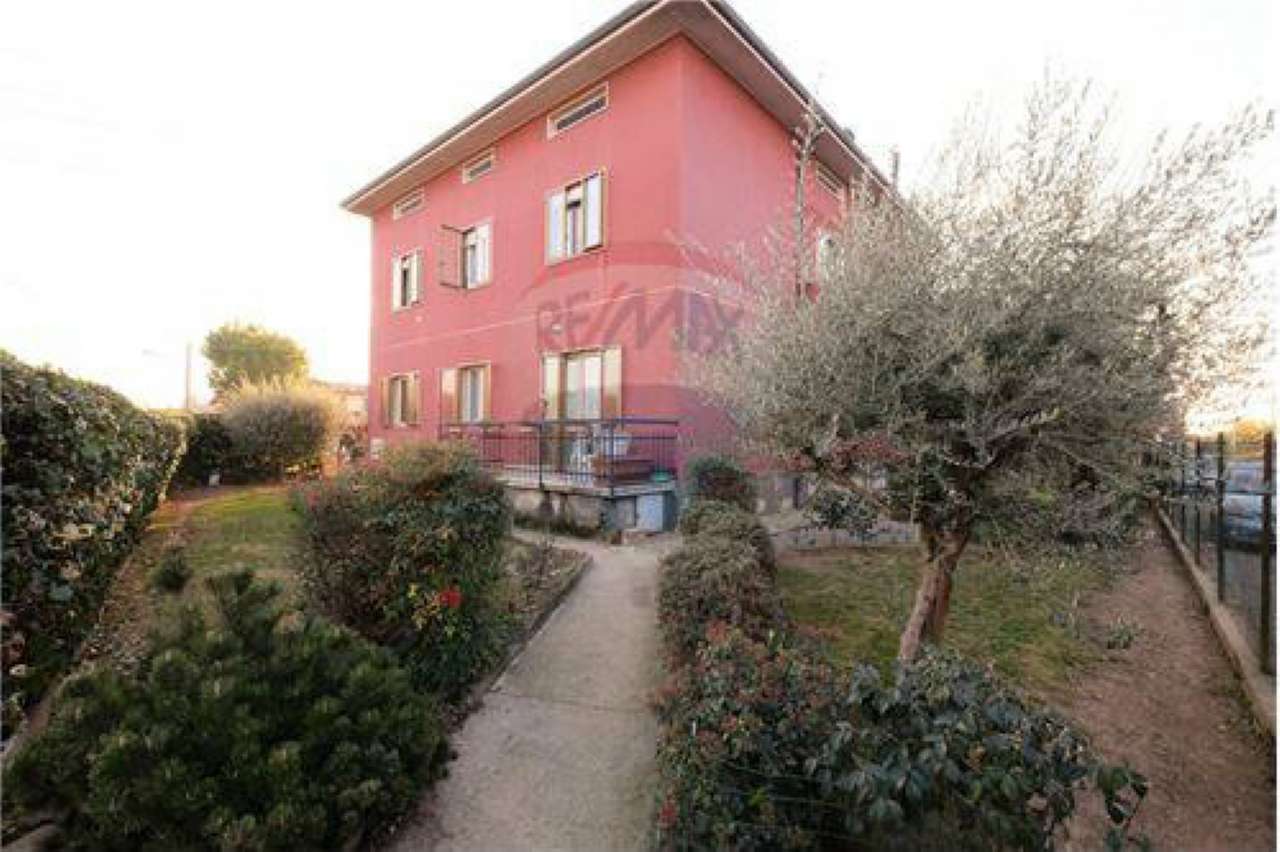 Villa Bifamiliare PONTE SAN PIETRO vendita   XI Febbraio RE/MAX Expo