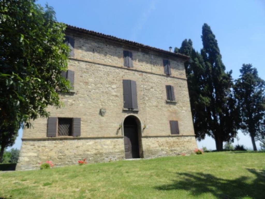 Appartamento BERTINORO vendita    Quatarca Immobiliare snc di Giacomo Boschi & C.