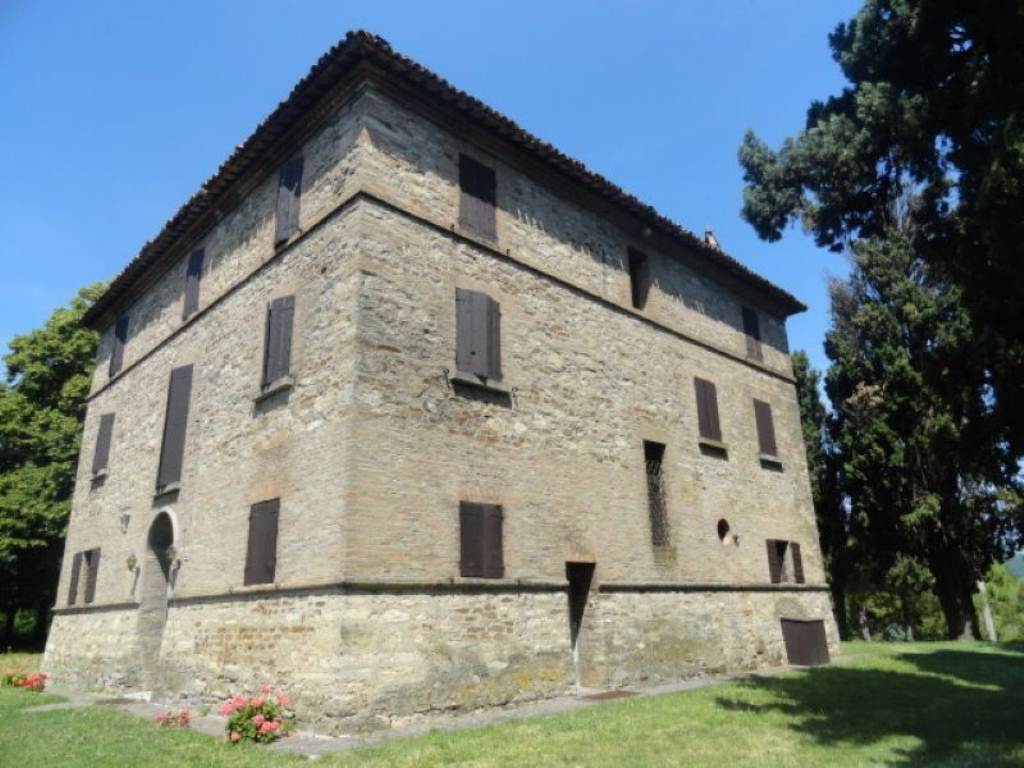 Appartamento BERTINORO vendita    Quatarca Immobiliare snc di Giacomo Boschi & C.