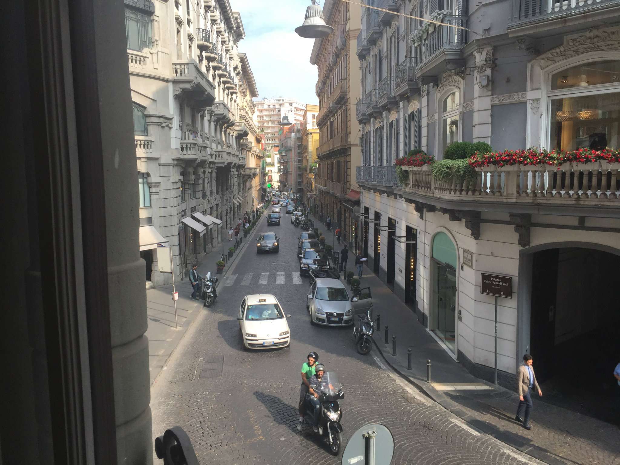 Ufficio - Loc.Com. NAPOLI affitto  CHIAIA  ARCO IMMOBILIARE DELUXE NAPOLI VIA DEI MILLE N 16