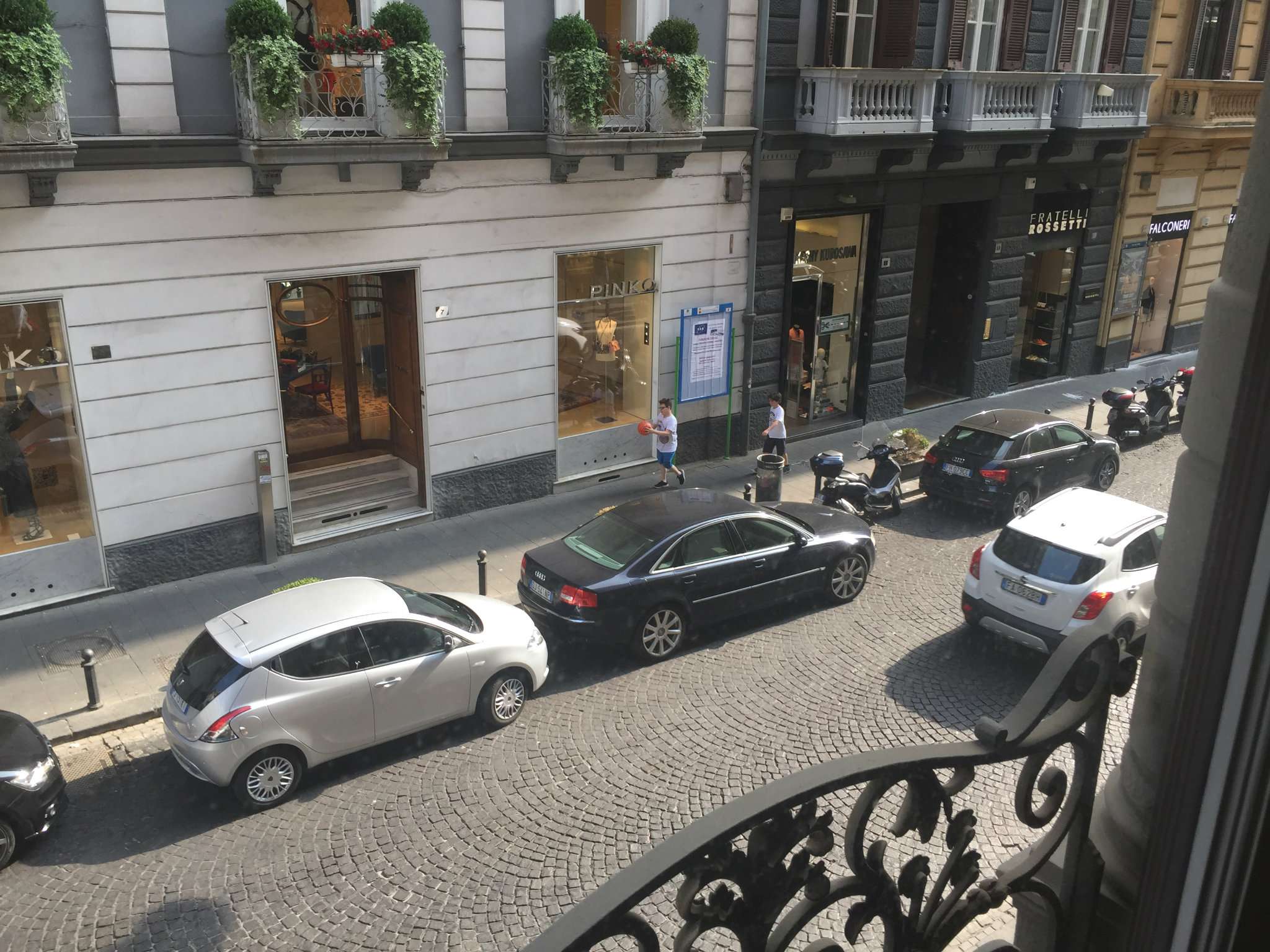 Ufficio - Loc.Com. NAPOLI affitto  CHIAIA  ARCO IMMOBILIARE DELUXE NAPOLI VIA DEI MILLE N 16