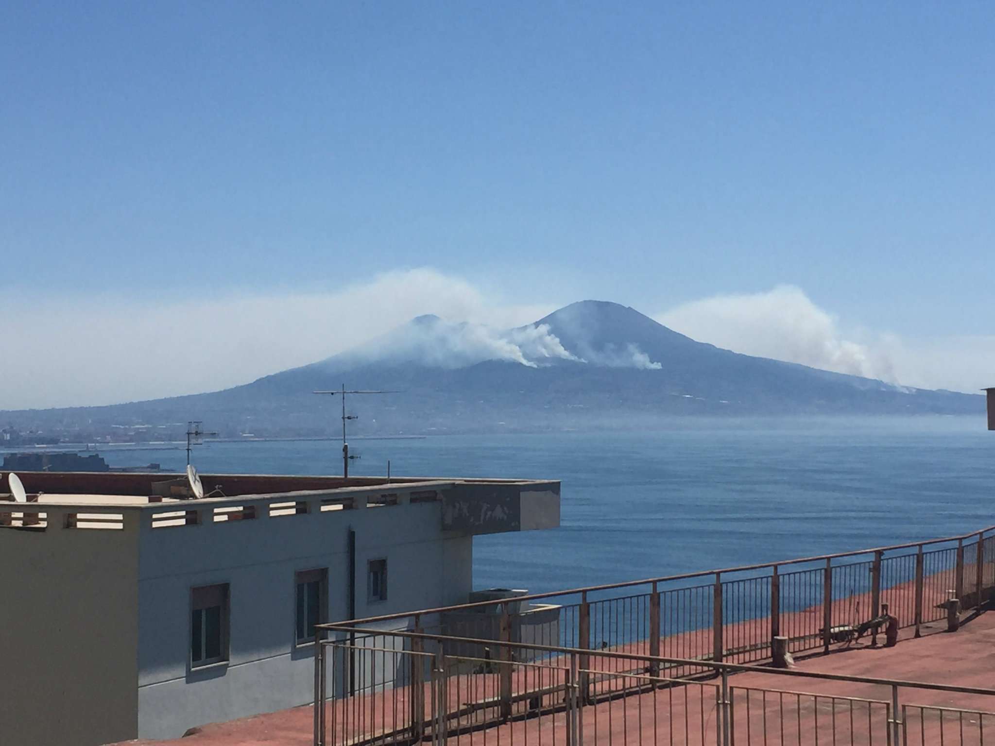 Appartamento NAPOLI vendita  POSILLIPO  ARCO IMMOBILIARE DELUXE NAPOLI VIA DEI MILLE N 16