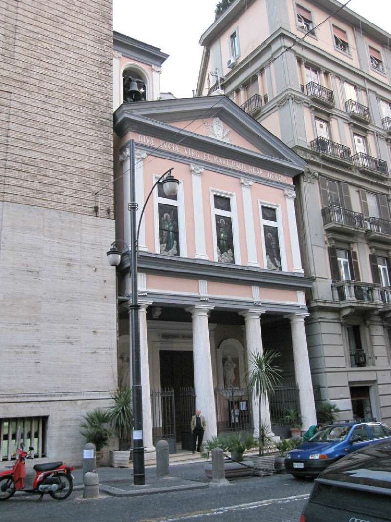 Appartamento NAPOLI affitto  CHIAIA santa lucia ARCO IMMOBILIARE DELUXE NAPOLI VIA DEI MILLE N 16