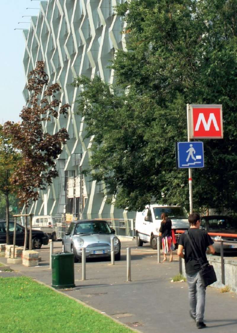 Negozio - Loc.Com. MILANO affitto  ROMOLO Famagosta Andrea Criscino