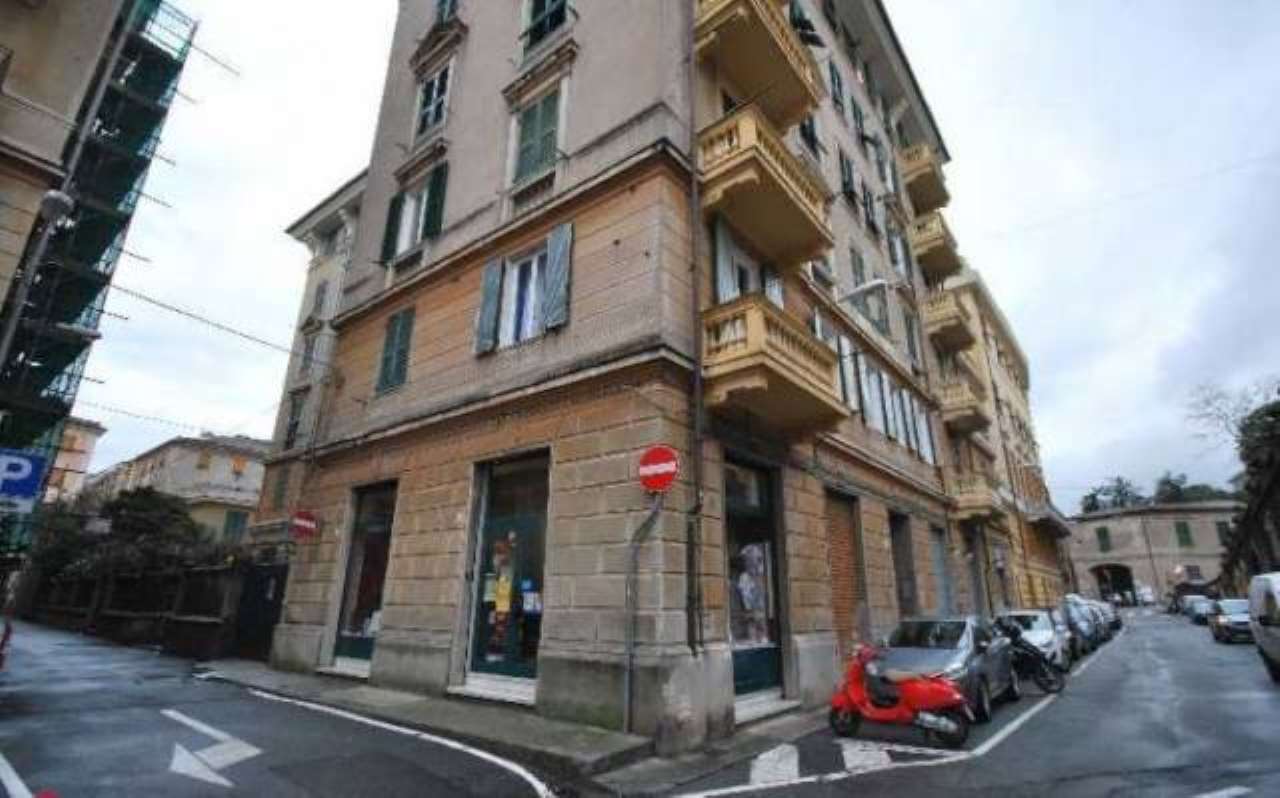  genova vendita quart:  immobiliare-pugliese-s.n.c.