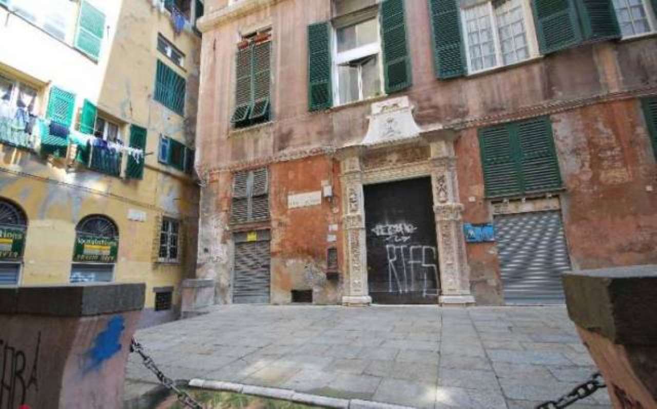 Negozio - Loc.Com. GENOVA vendita   GRILLO CATTANEO Immobiliare Pugliese S.N.C.